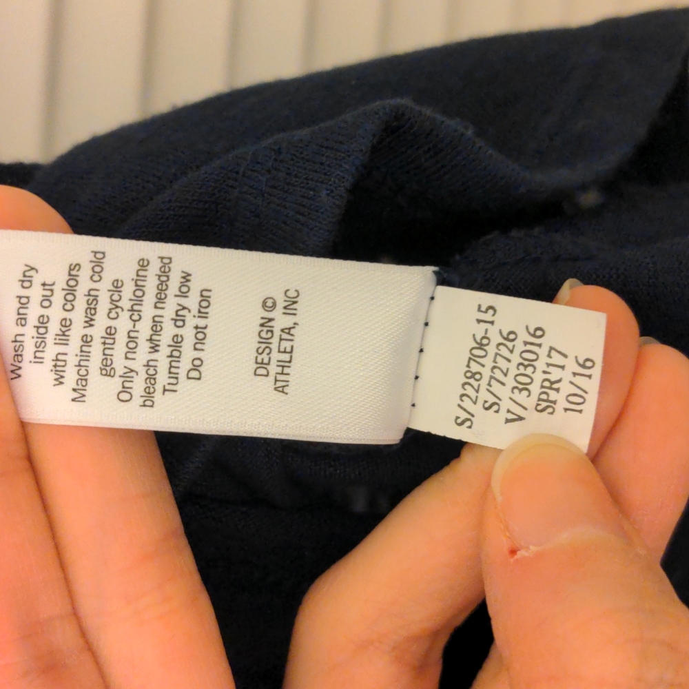 ❓Athleta Breezy Navy Tank - Picture 7 of 9